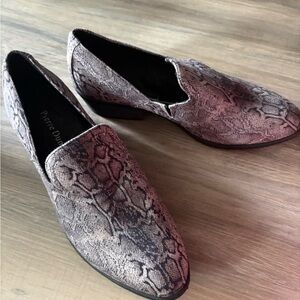 Pierre Dumas Snakeskin Print Slip-On Loafers - Taupe & Black